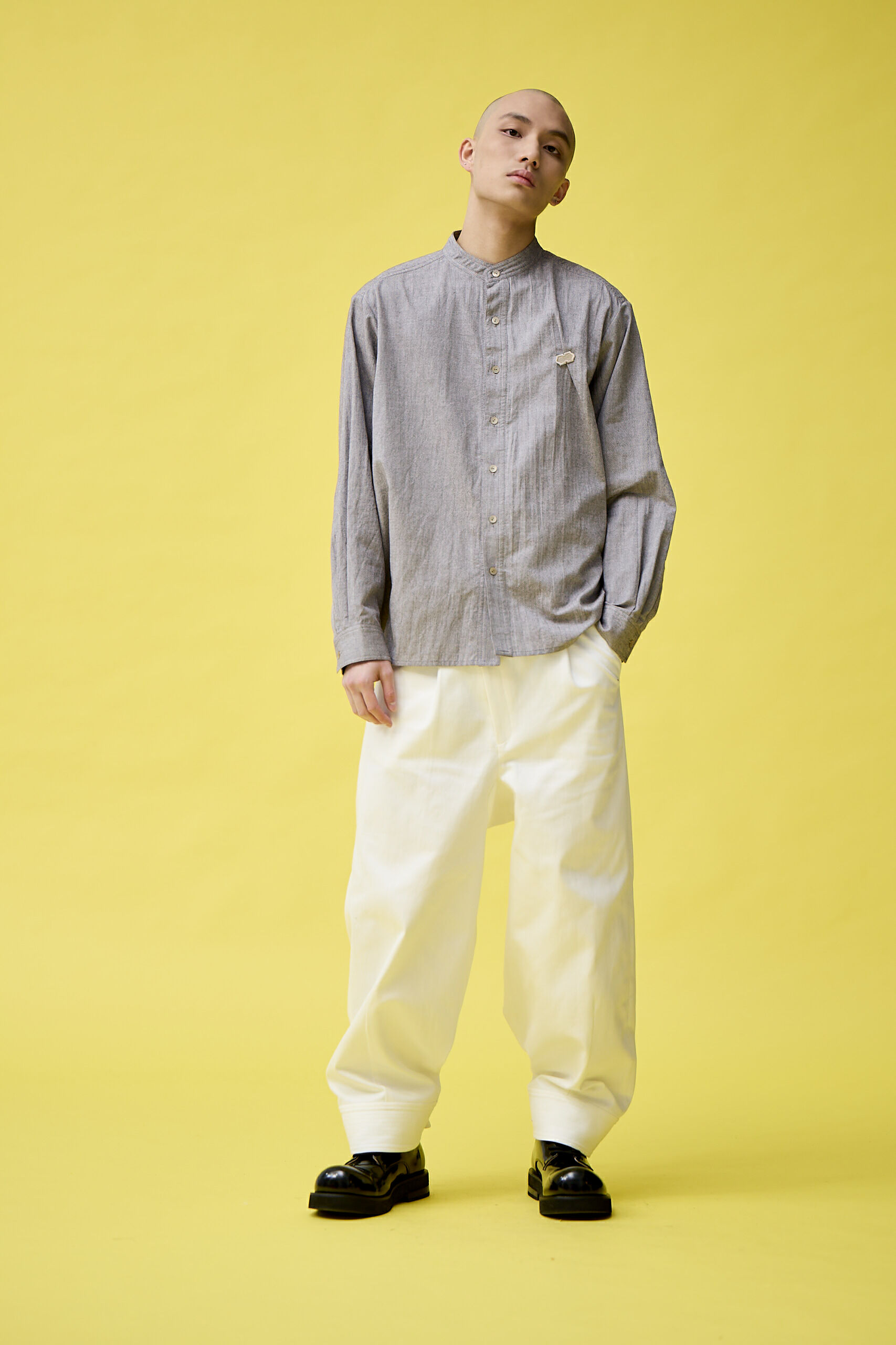 立領小圖章襯衫