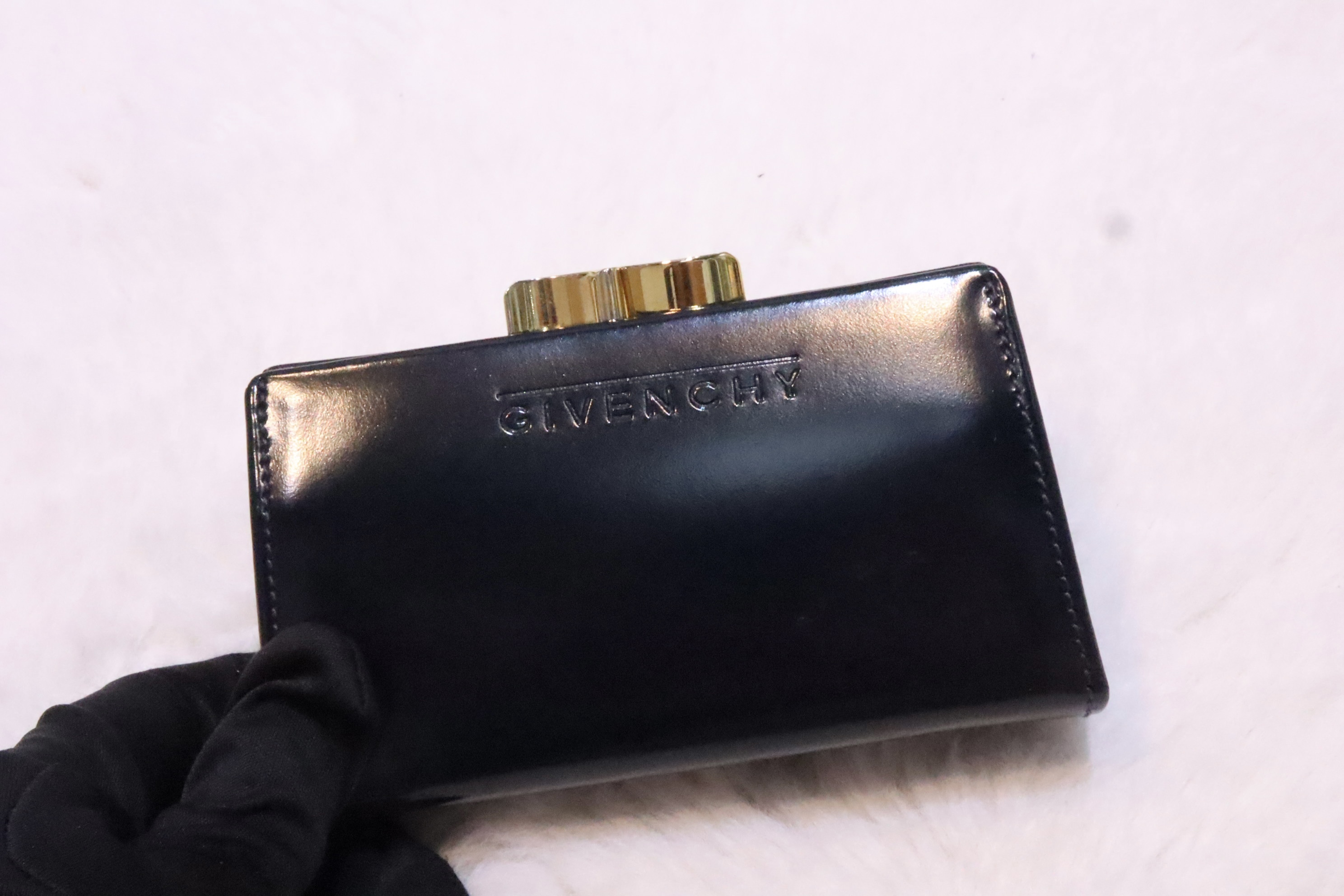 Givenchy散銀包💙