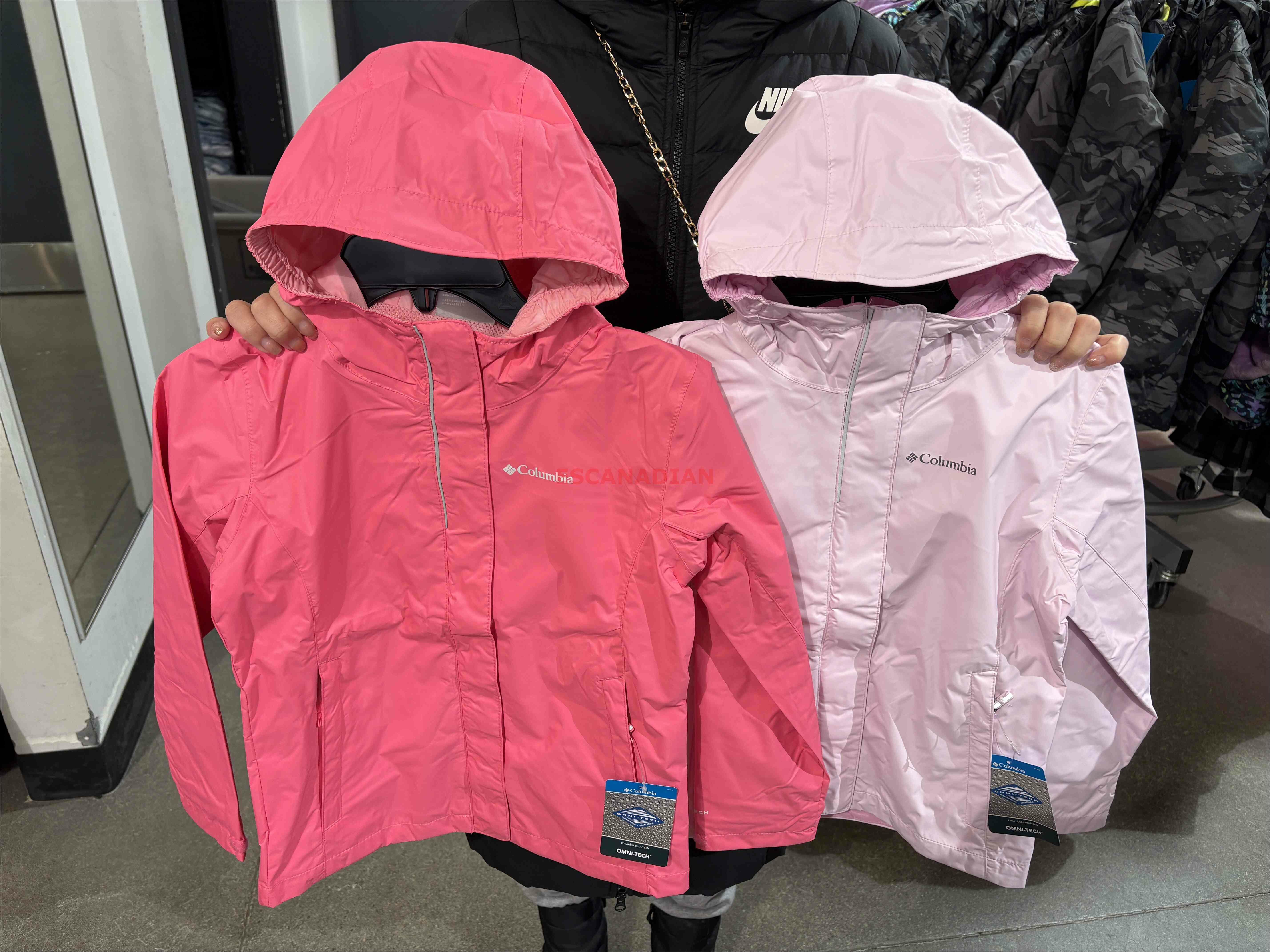 Columbia 女大童 OMNI TECH系列 防風 防水 風衣外套 (2色)