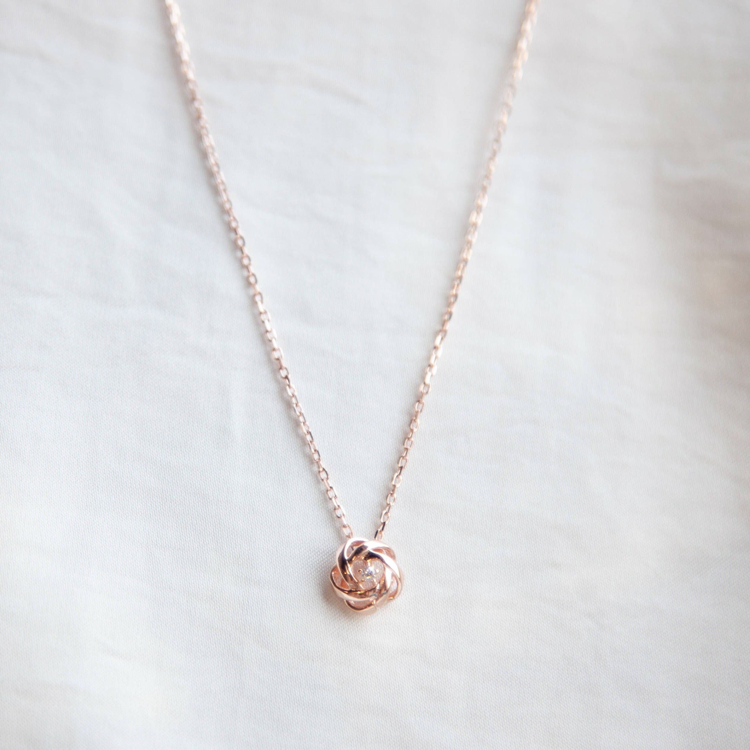 奶油蓓蕾花純銀項鍊(兩色可選) | Isha Jewelry