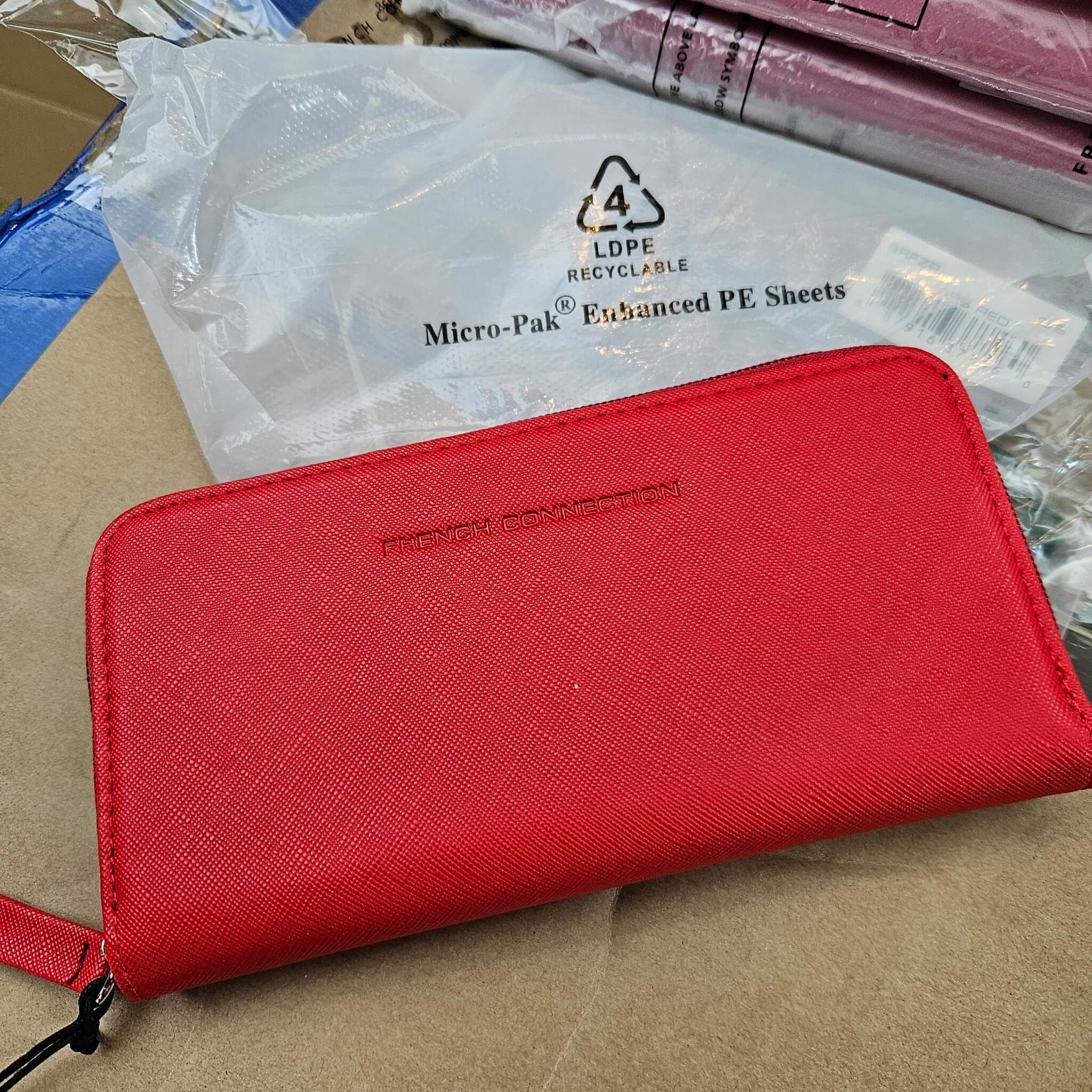 全新 FRENCH CONNECTION 銀包