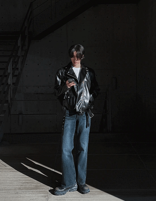 做舊拉鍊皮夾克