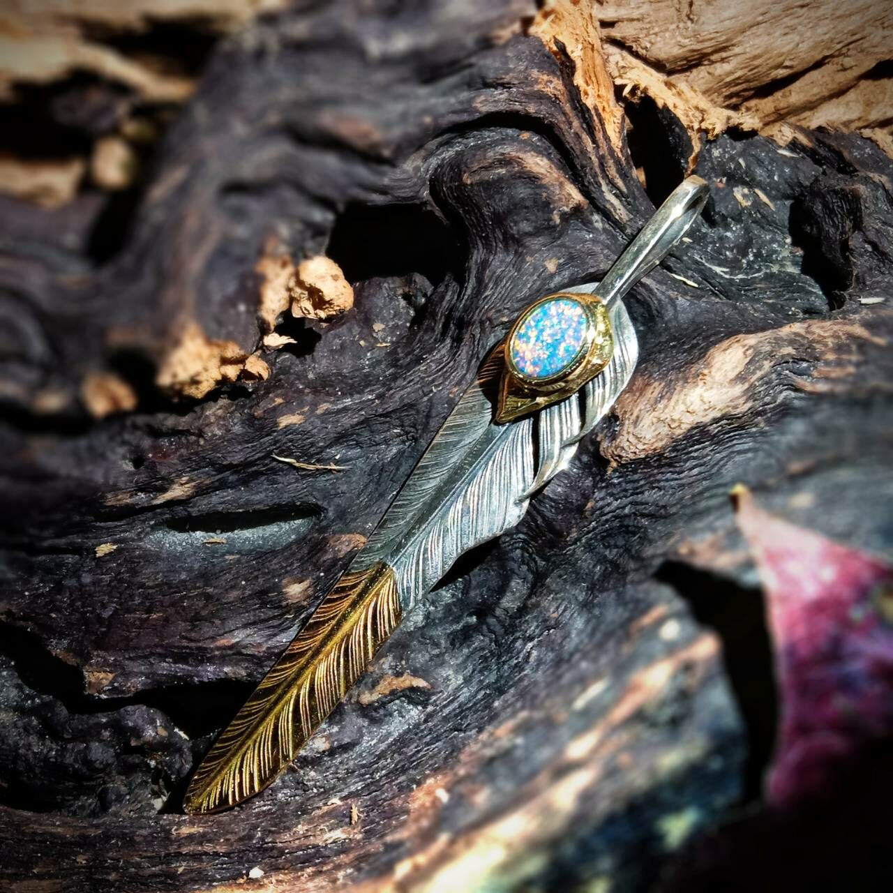 *Black Venom Jewelry- Freedom & Prayer 先金上金斬風羽鑲澳洲蛋白石