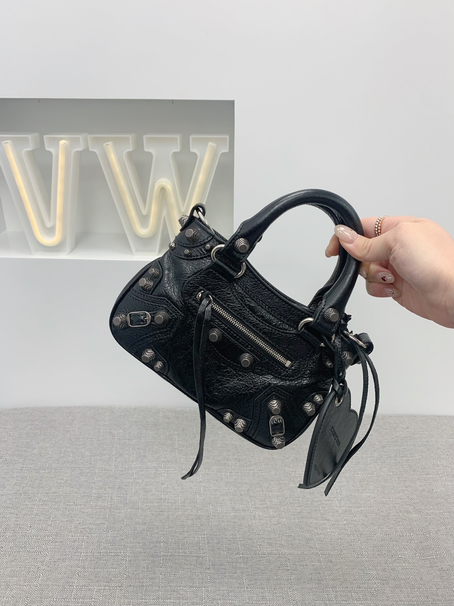 Outlet Balenciaga Neo Cagole Mini Bag