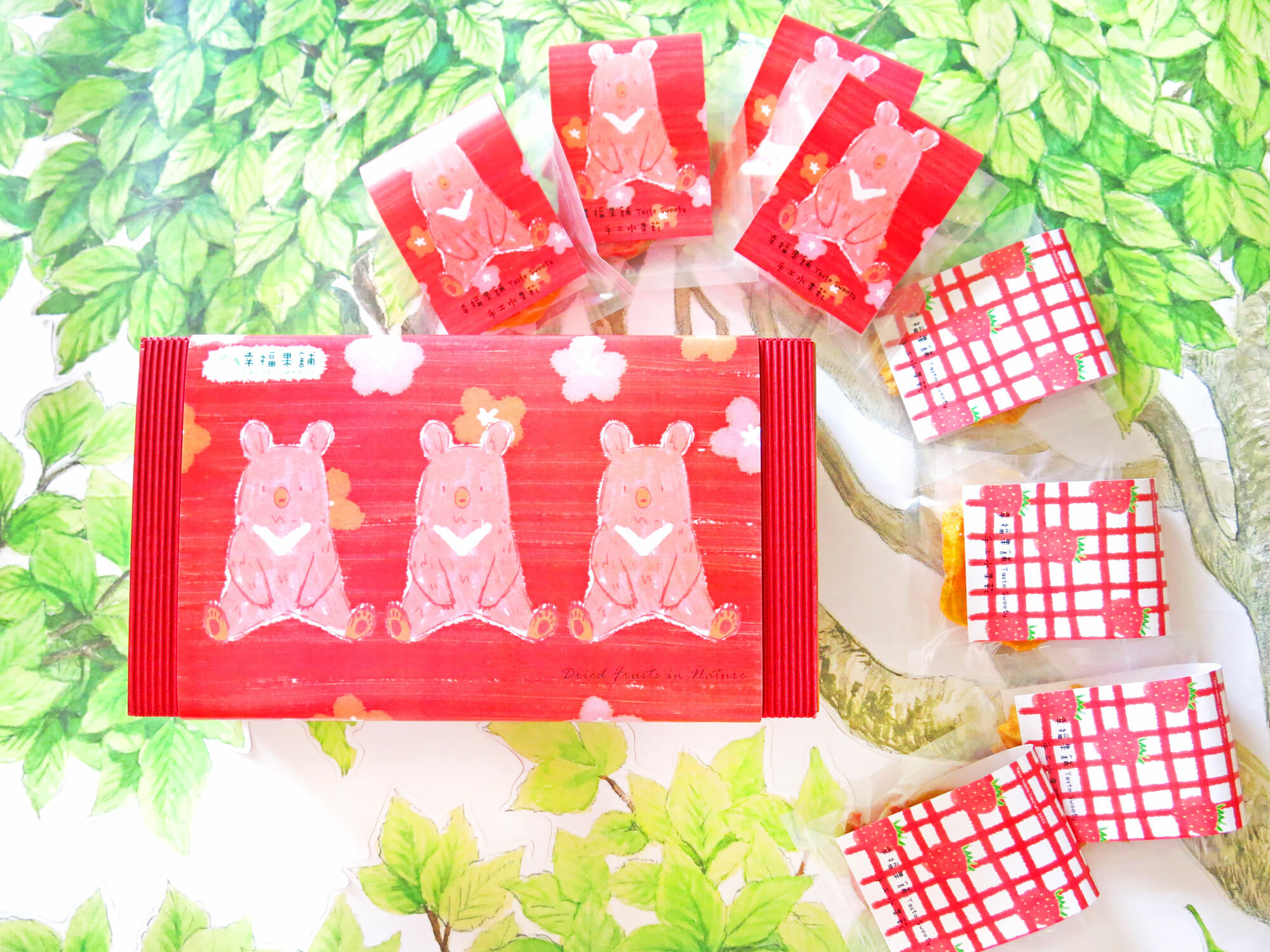 草莓粉紅熊戀冬水果乾小禮盒8入