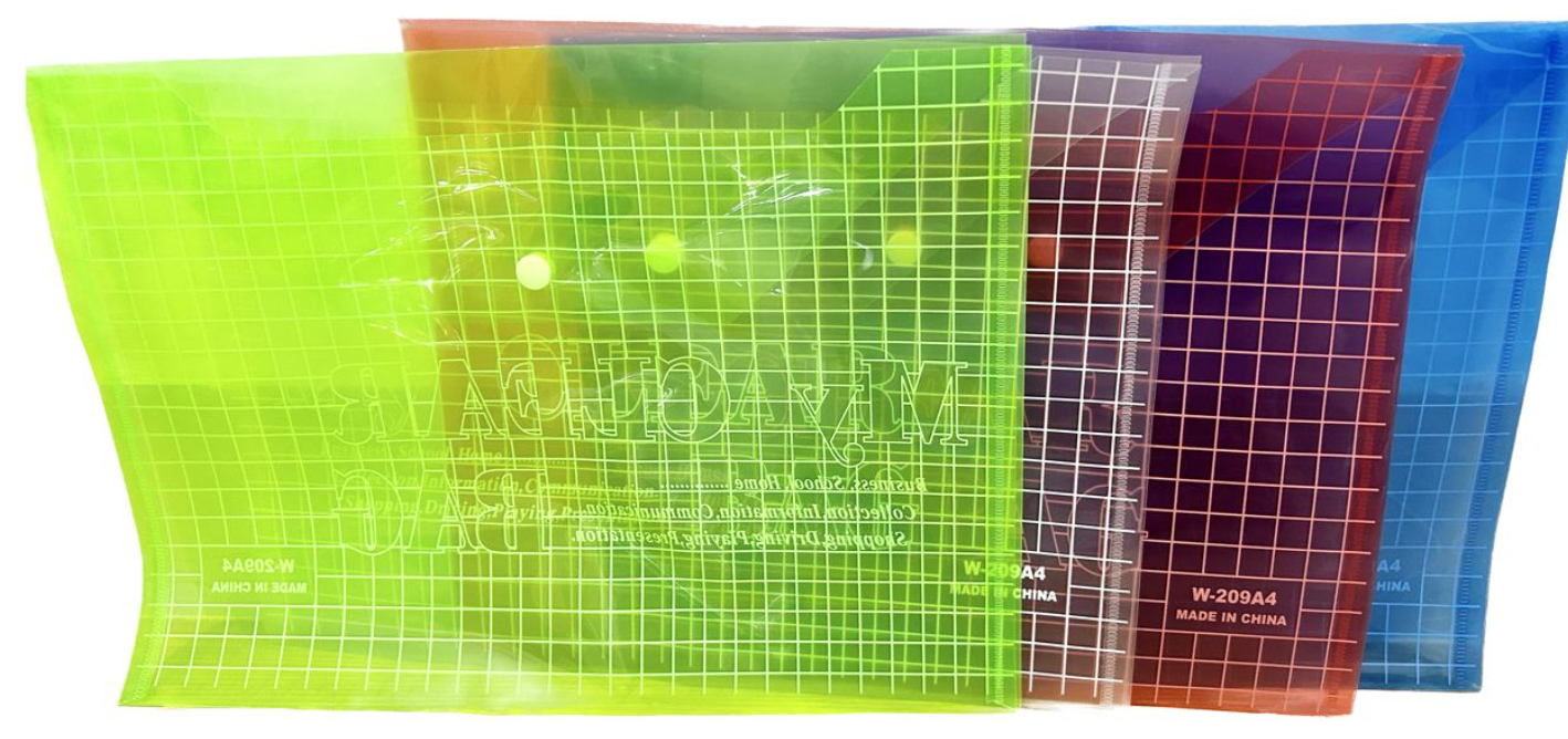 A4纽扣文件夹（颜色随机）