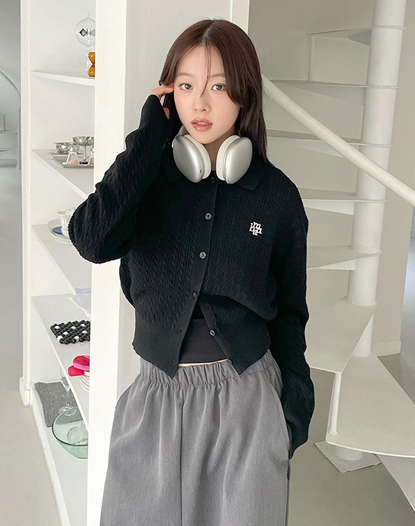 預訂｜MUAHMUAH LOGO COLLAR CABLE CARDIGAN