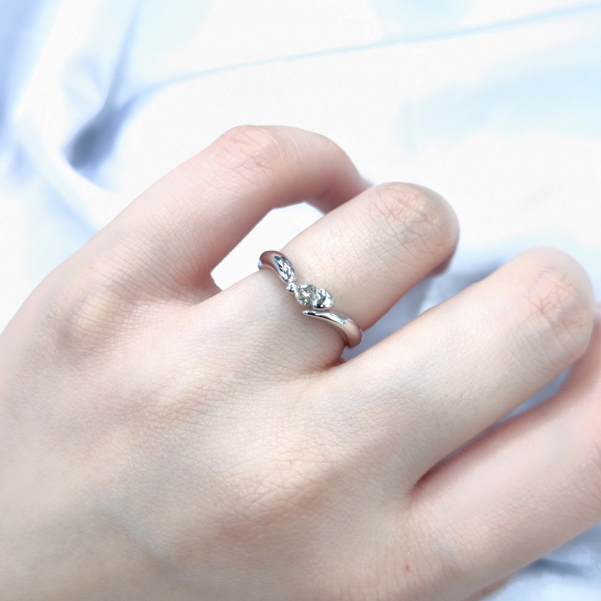 18K White Gold 0.10ct Diamond Ring