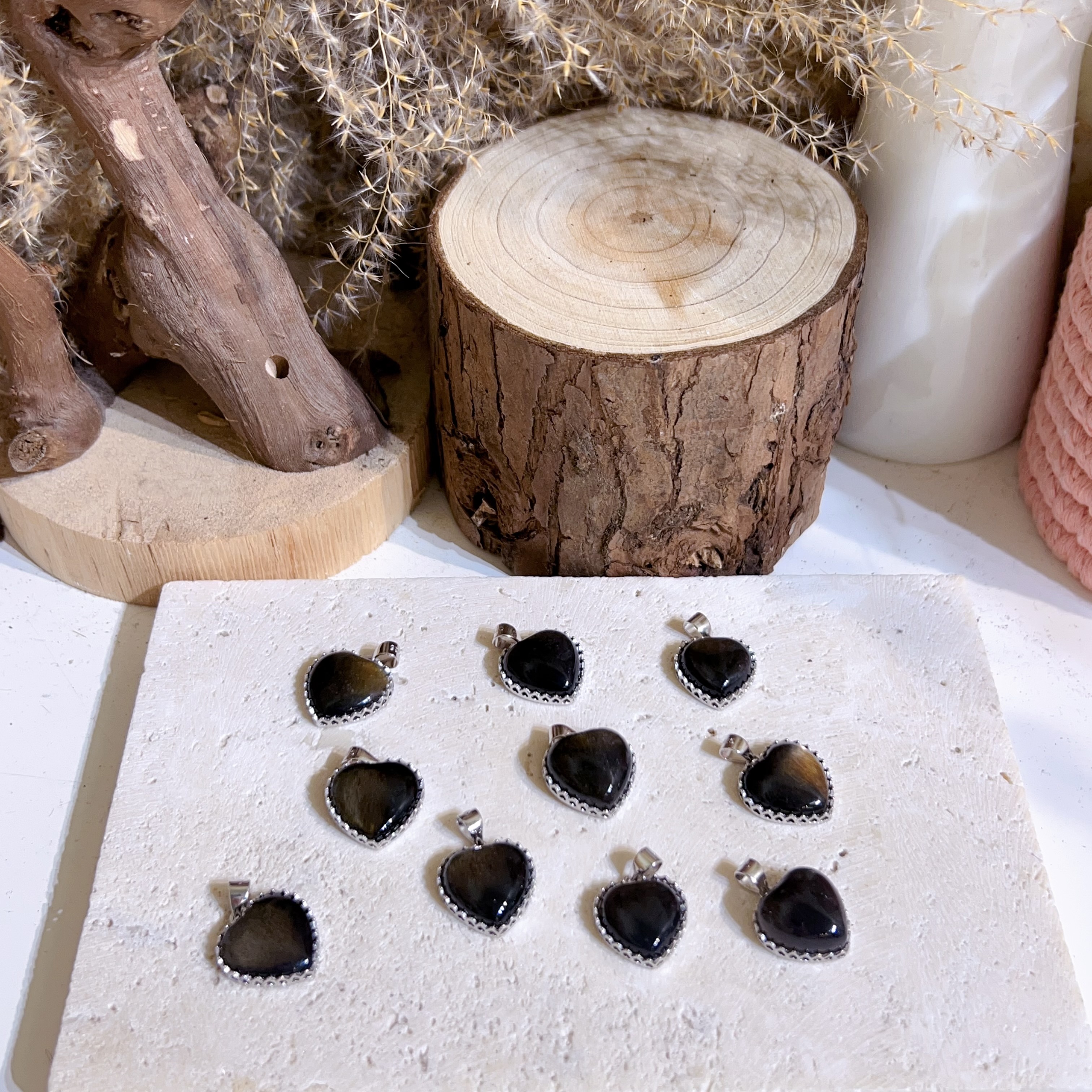 黑金骨幹太陽心型吊墜