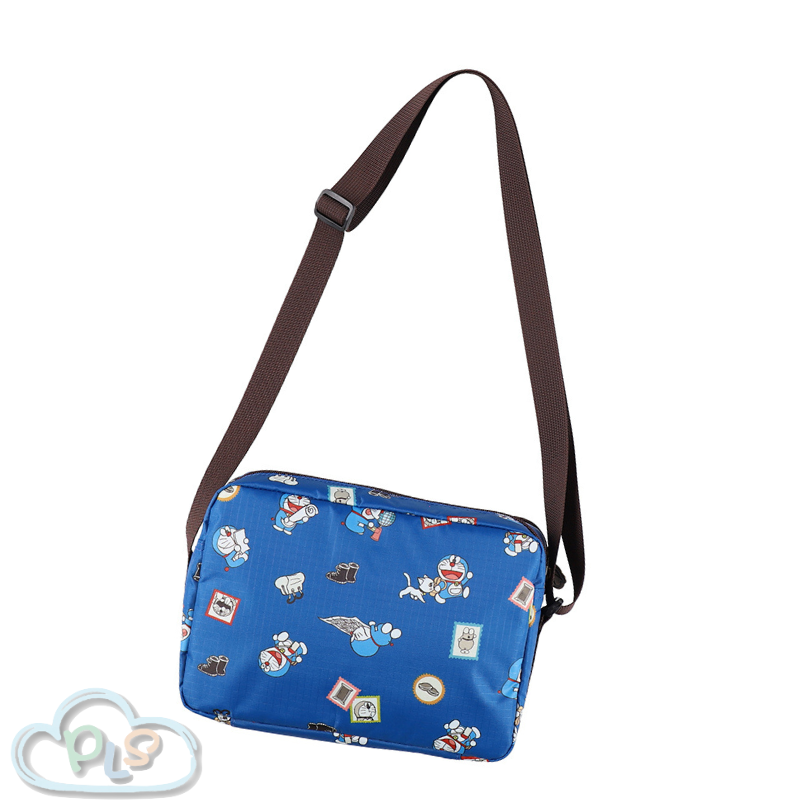 現貨 單肩包 Enjoy Your Trip 系列 藍色 多啦A夢 未來百貨限定 #40059