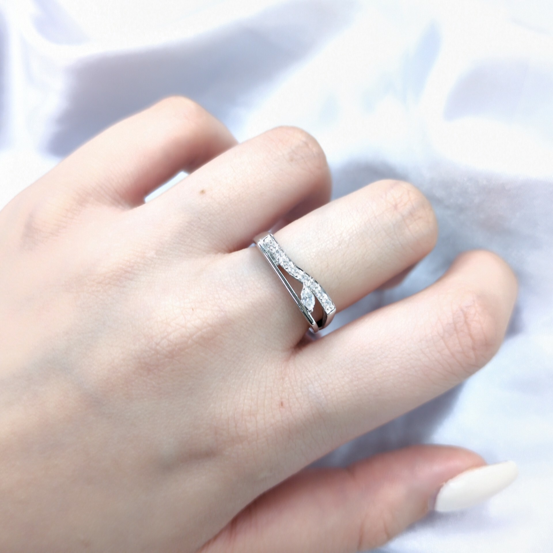 18K White Gold 0.16ct Diamond Ring