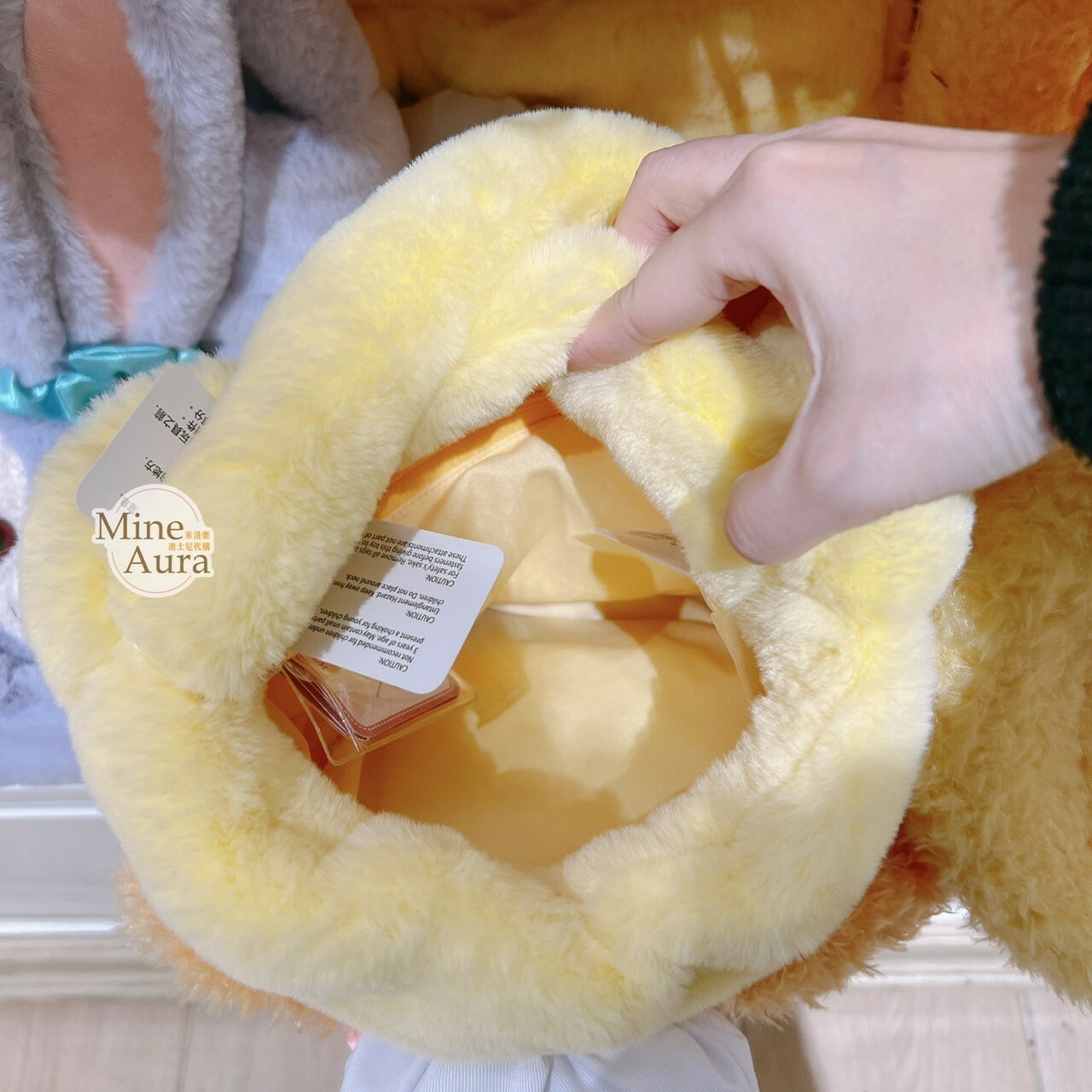 可琦安 餅乾 CookieAnn 大頭圖案 絨毛 束口 造型 毛毛 手提包 -香港迪士尼樂園