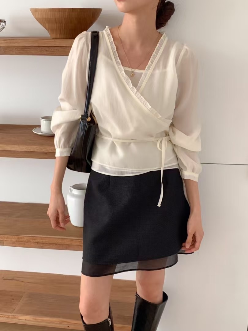 Pleated layer strap blouse