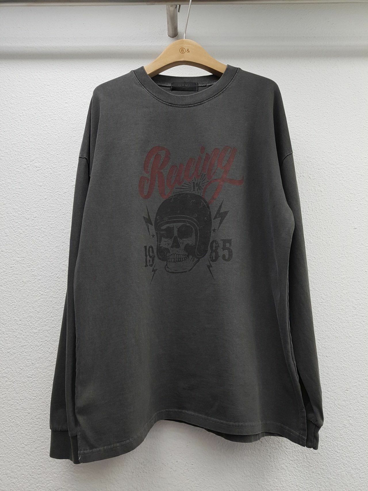 洗水英文字圖案長袖衫 GAME-063T