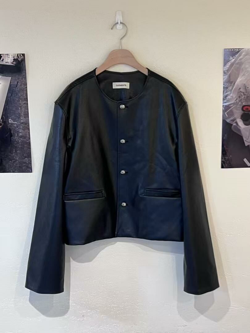 圓領開胸合成皮褸 GARMENTS-024JK