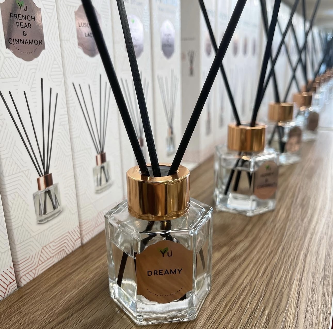 YU - 藤枝粉紅瓶蓋香薰座