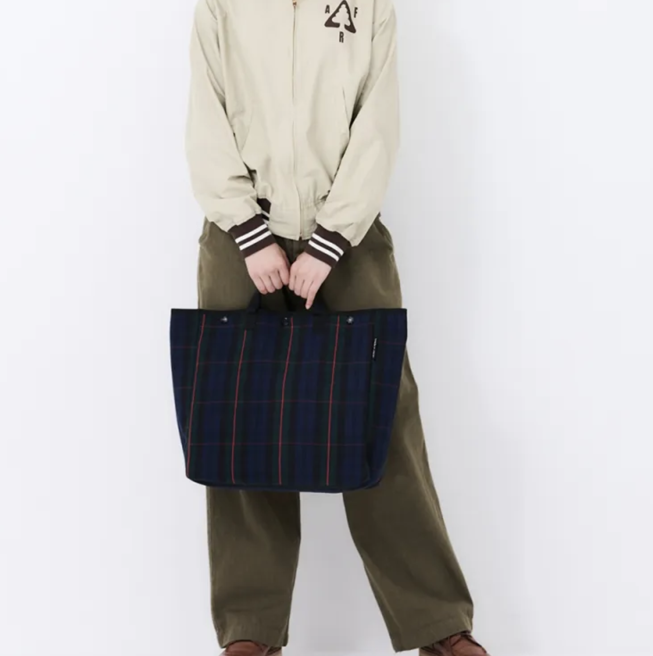 bag n noun 手提袋 HOMES 'M / BAY CITY'