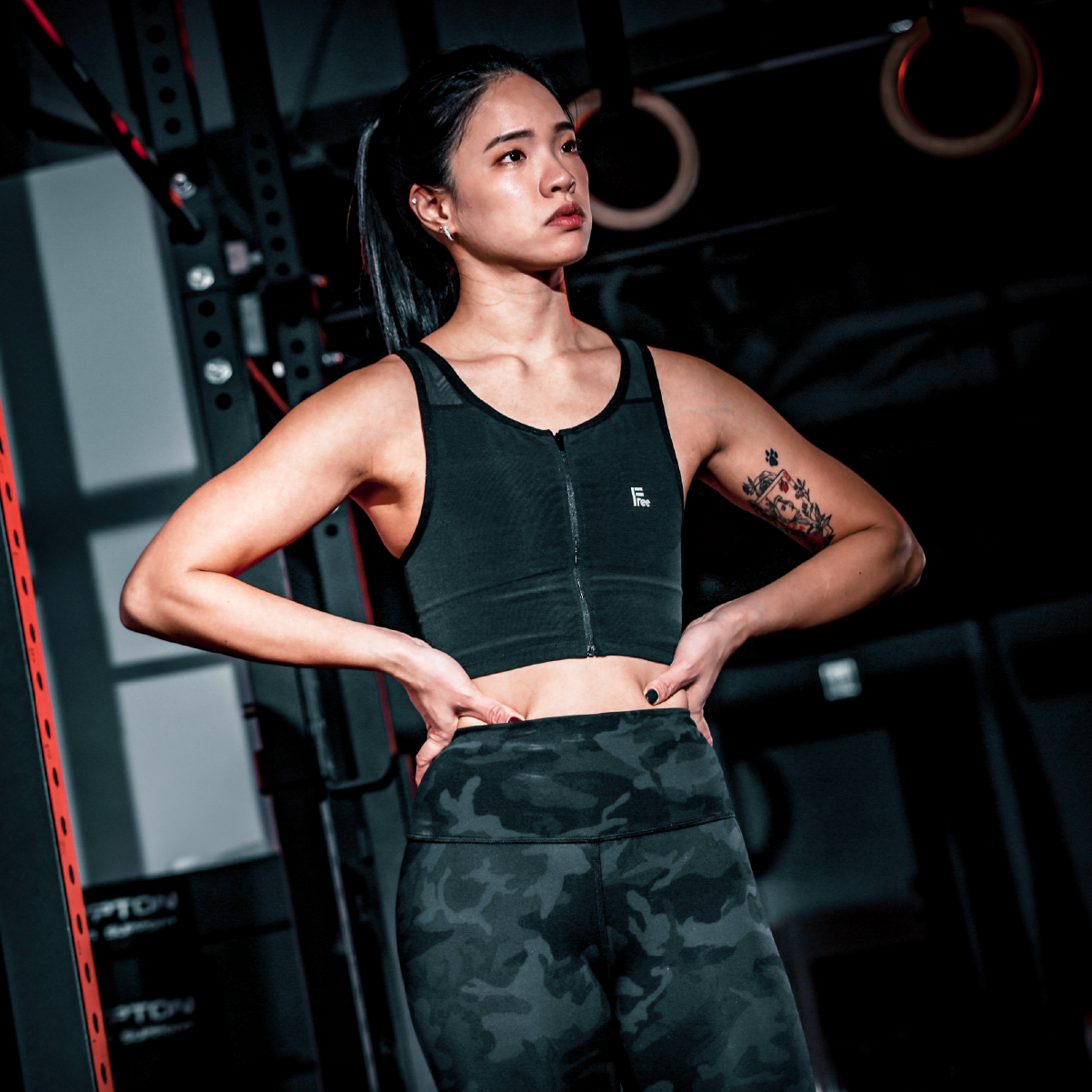 FREE+ - 拉鍊短版束胸【E021】