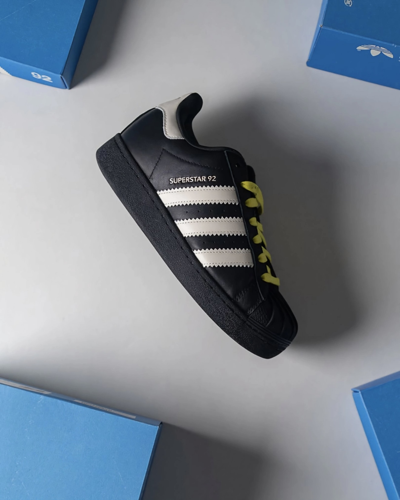 【Focus Store】預購 Pharrell x Adidas Originals Superstar 92 "Virginia - Black" 巨型貝殼頭 JI4267