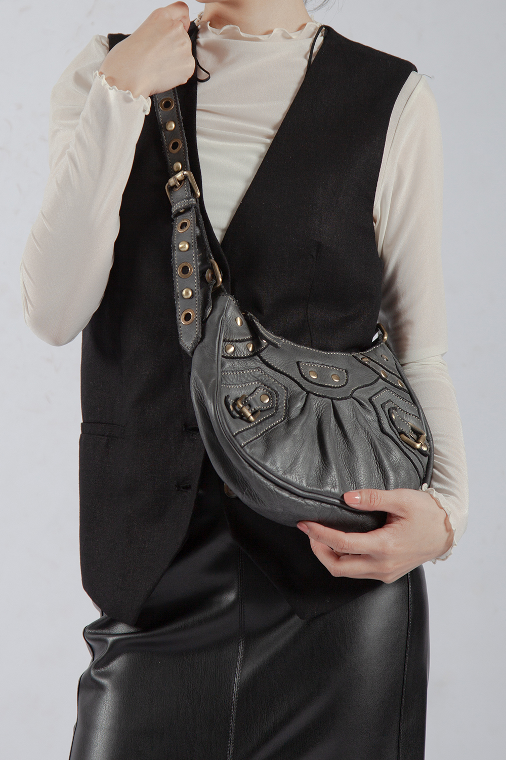 Aria 小型手提機車包 深灰