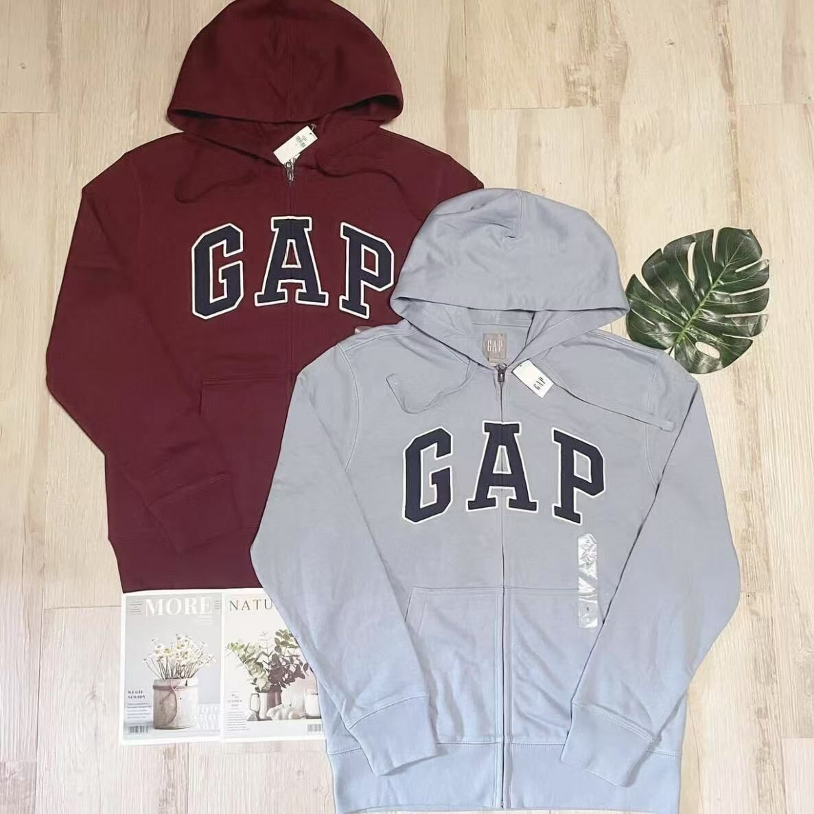GAP CLASSIC LOGO ZIPUP HOODIES
