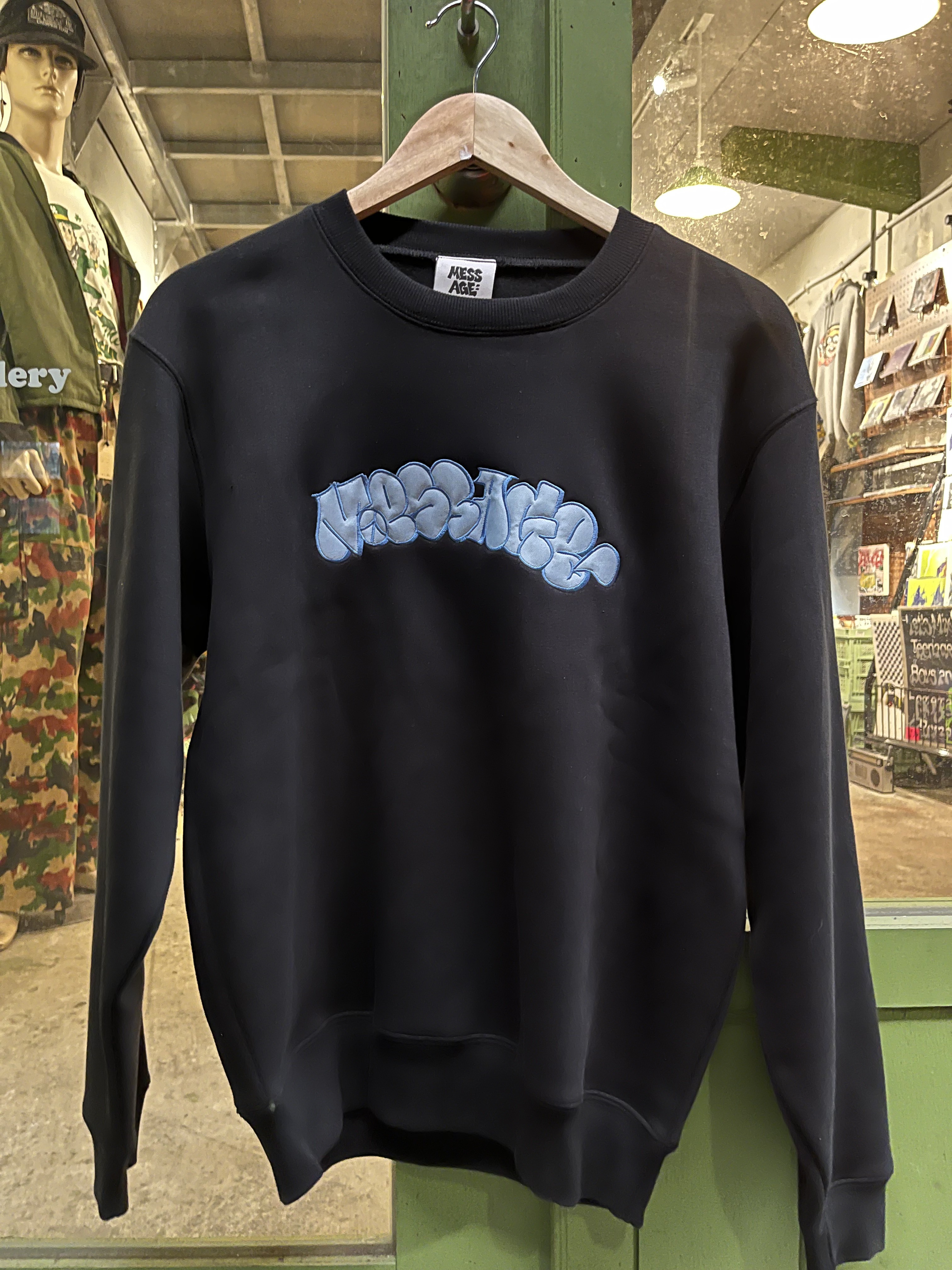 Mess-age Throwie sweatshirt 鋪棉大學T 黑 M