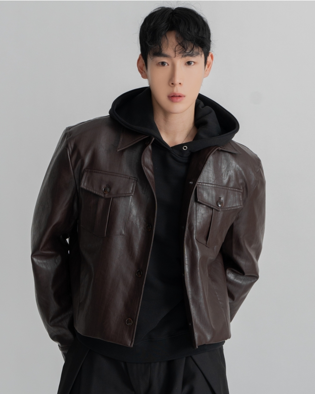 切線短款皮革外套