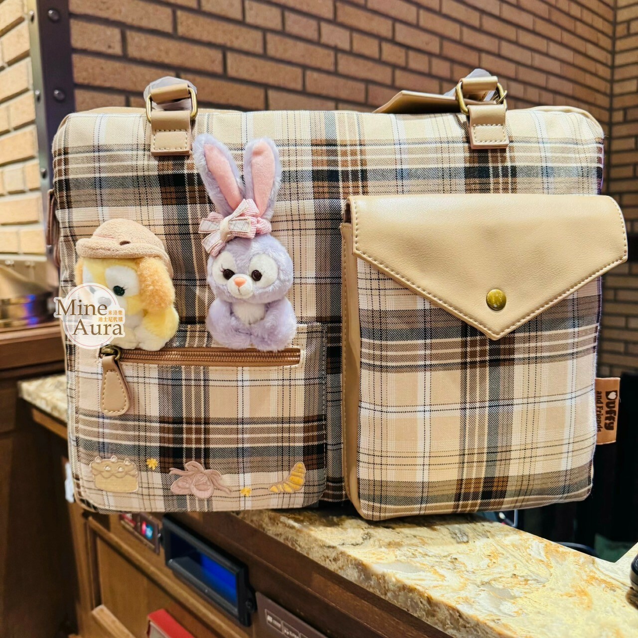 (限時特價) 達菲 Duffy 與好友們 小小課堂系列 史黛拉露 星黛露 StellaLou 可琦安 餅乾 CookieAnn 格紋 手提包 -上海迪士尼樂園