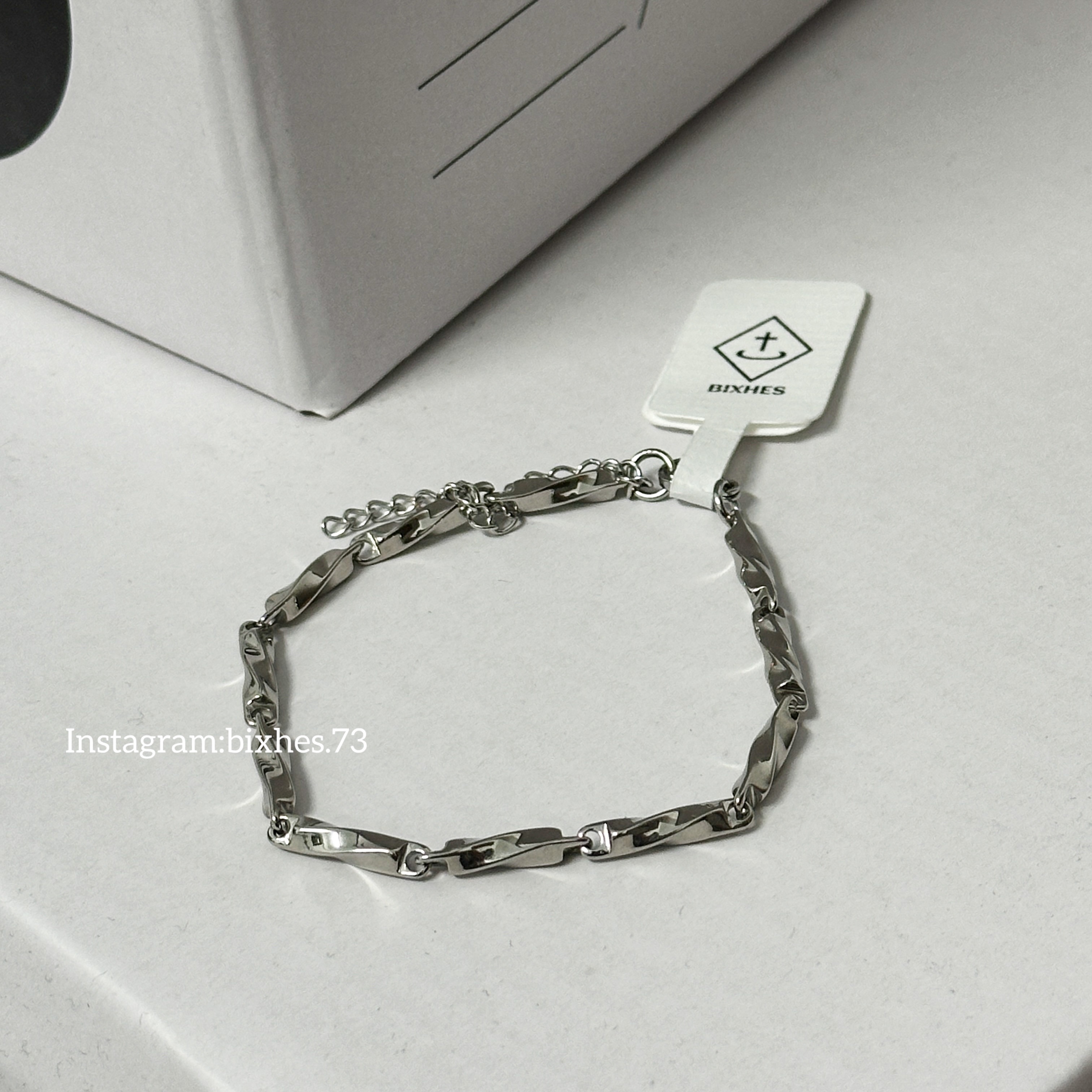 簡約扭曲手鍊(K00082)