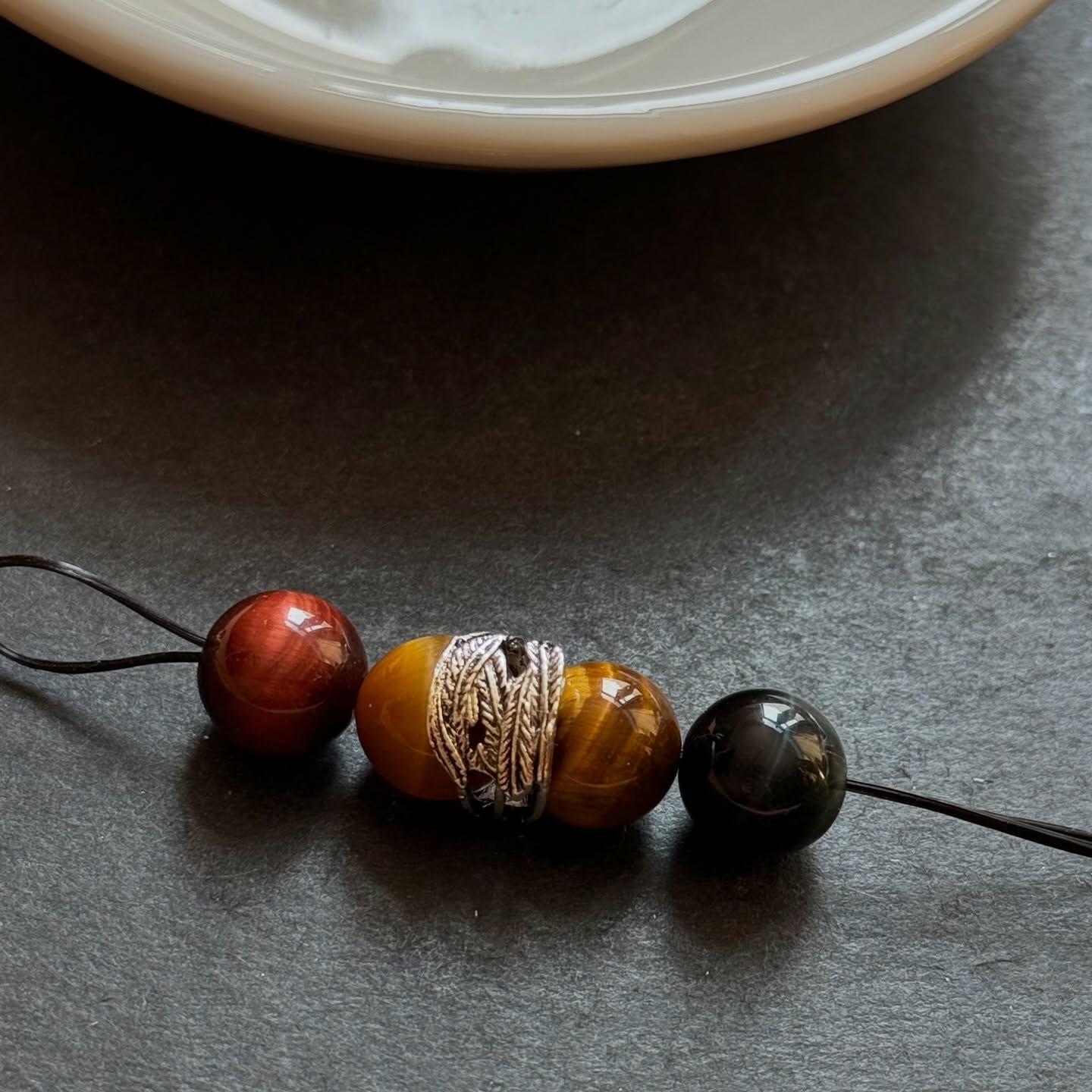 [原石] 金屬隔珠配件 羽毛 一組 5 個