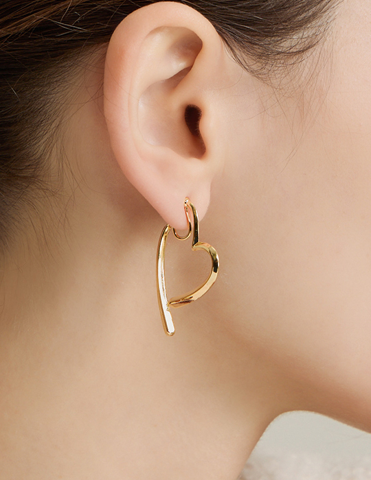 愛心雙線。夾式耳環(金)