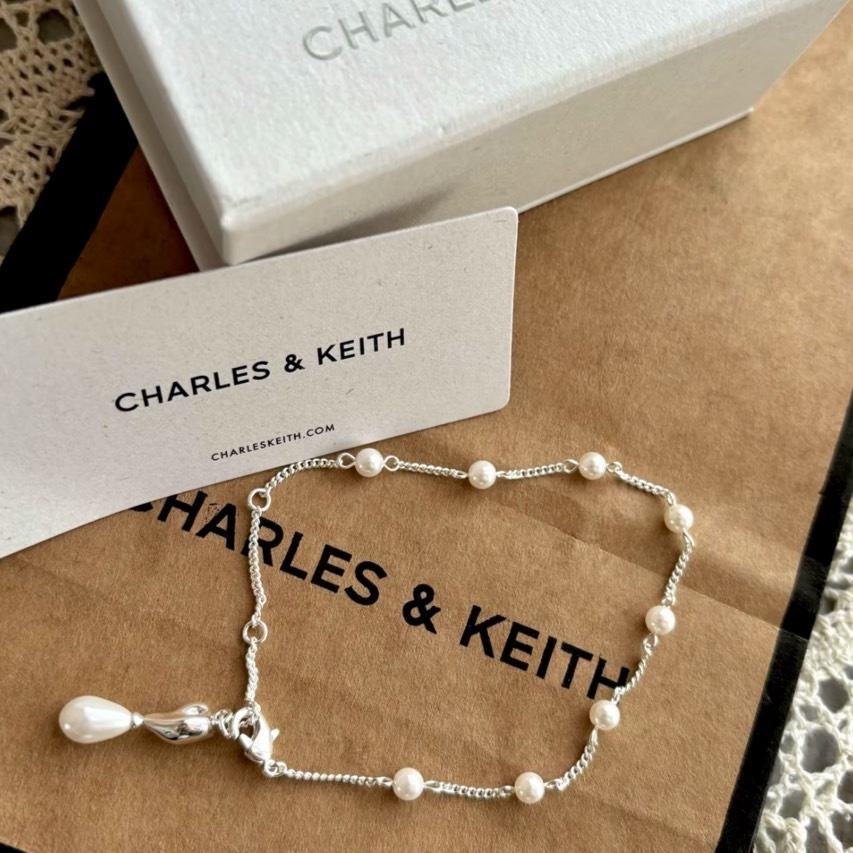 <快速出貨> Charles & Keith 小CK Corrine 珍珠手鍊 月光謐語🩶🌙