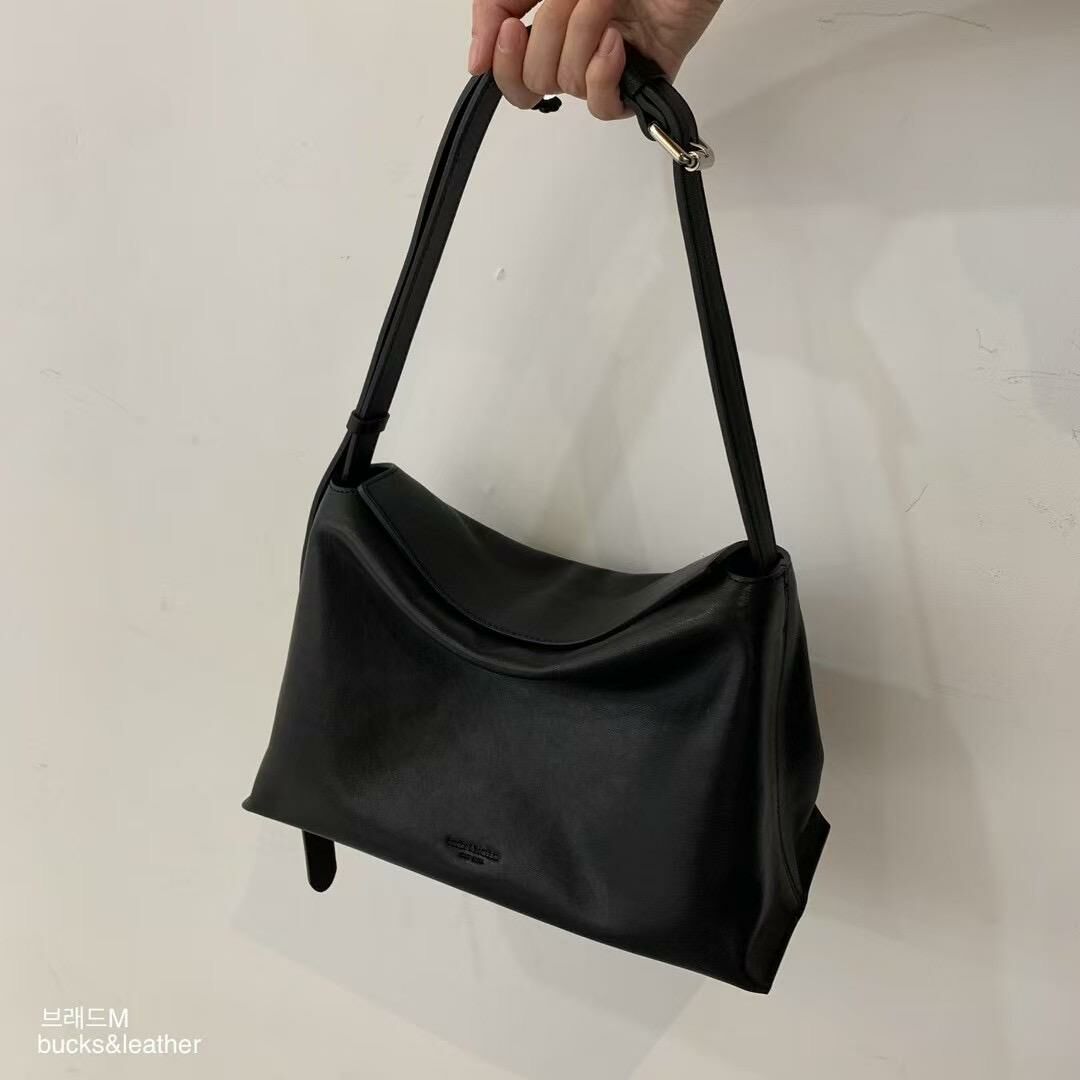 BL36I 磁貼枕頭包大size