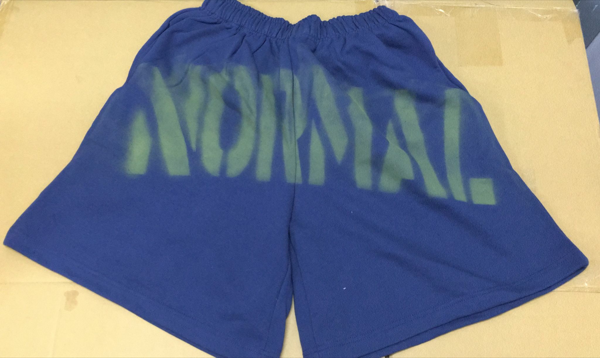 現貨 韓國 NORMALL 短褲，清貨價貨品，不設退換 (AT3 526)