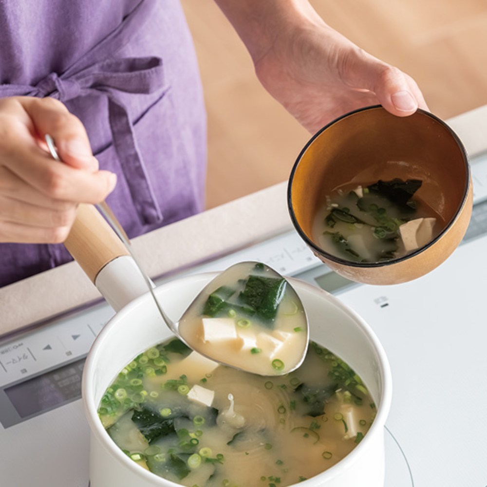 《家事問屋》日本製305不鏽鋼貝殼型中湯勺