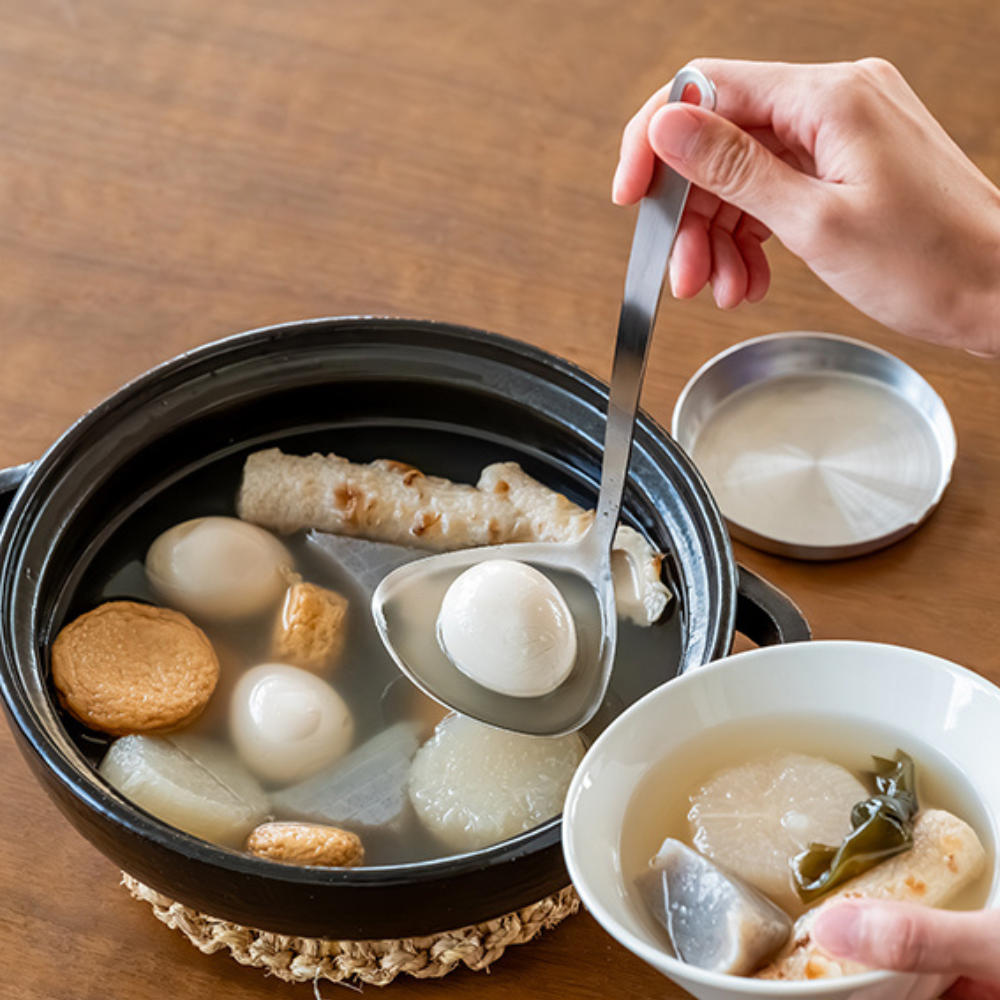 《家事問屋》日本製305不鏽鋼貝殼型中湯勺