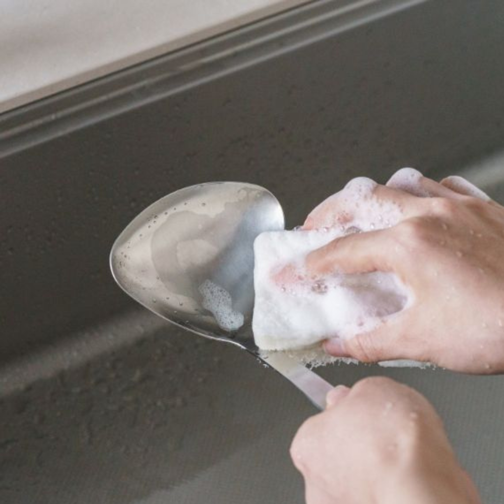 《家事問屋》日本製305不鏽鋼貝殼型中湯勺