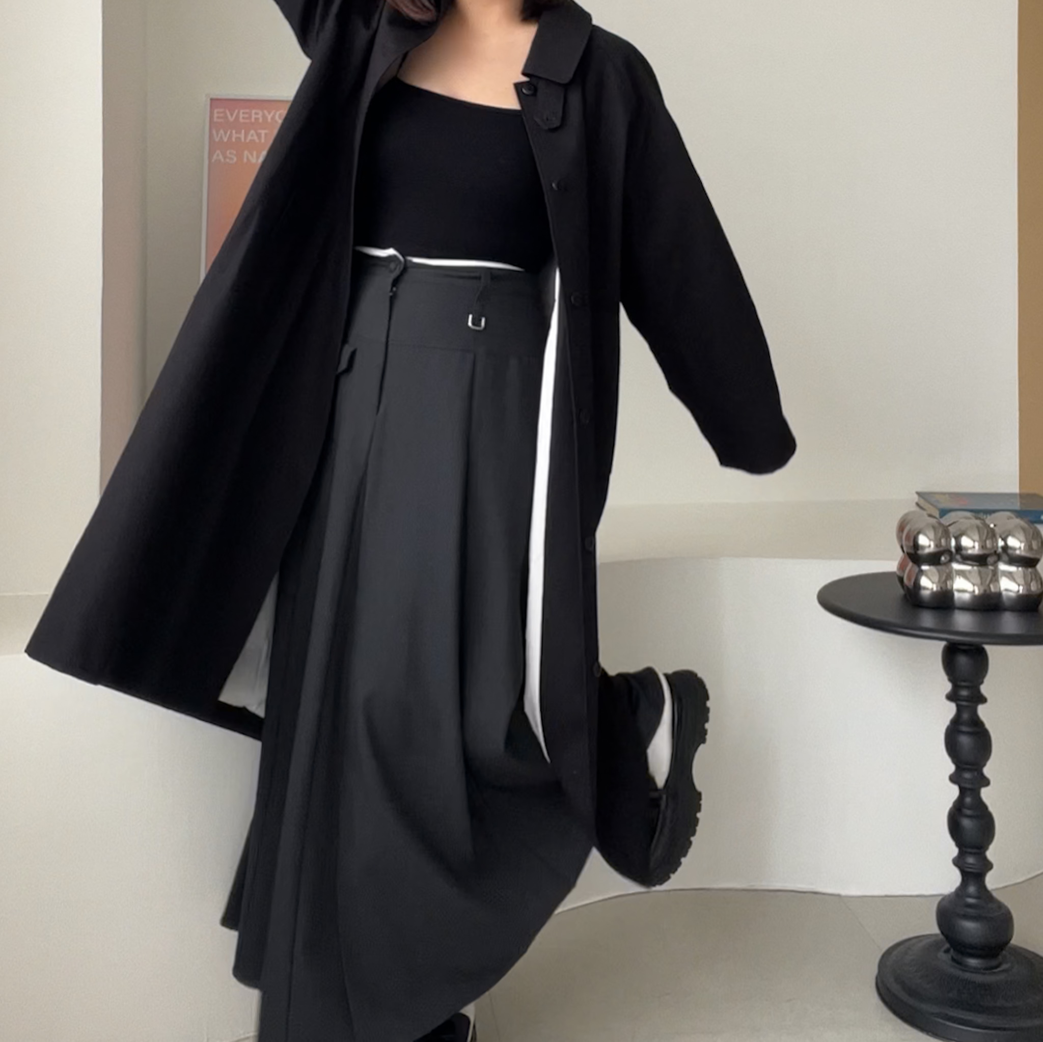 R09設計口袋雙層褲頭傘裙(墨黑/S)