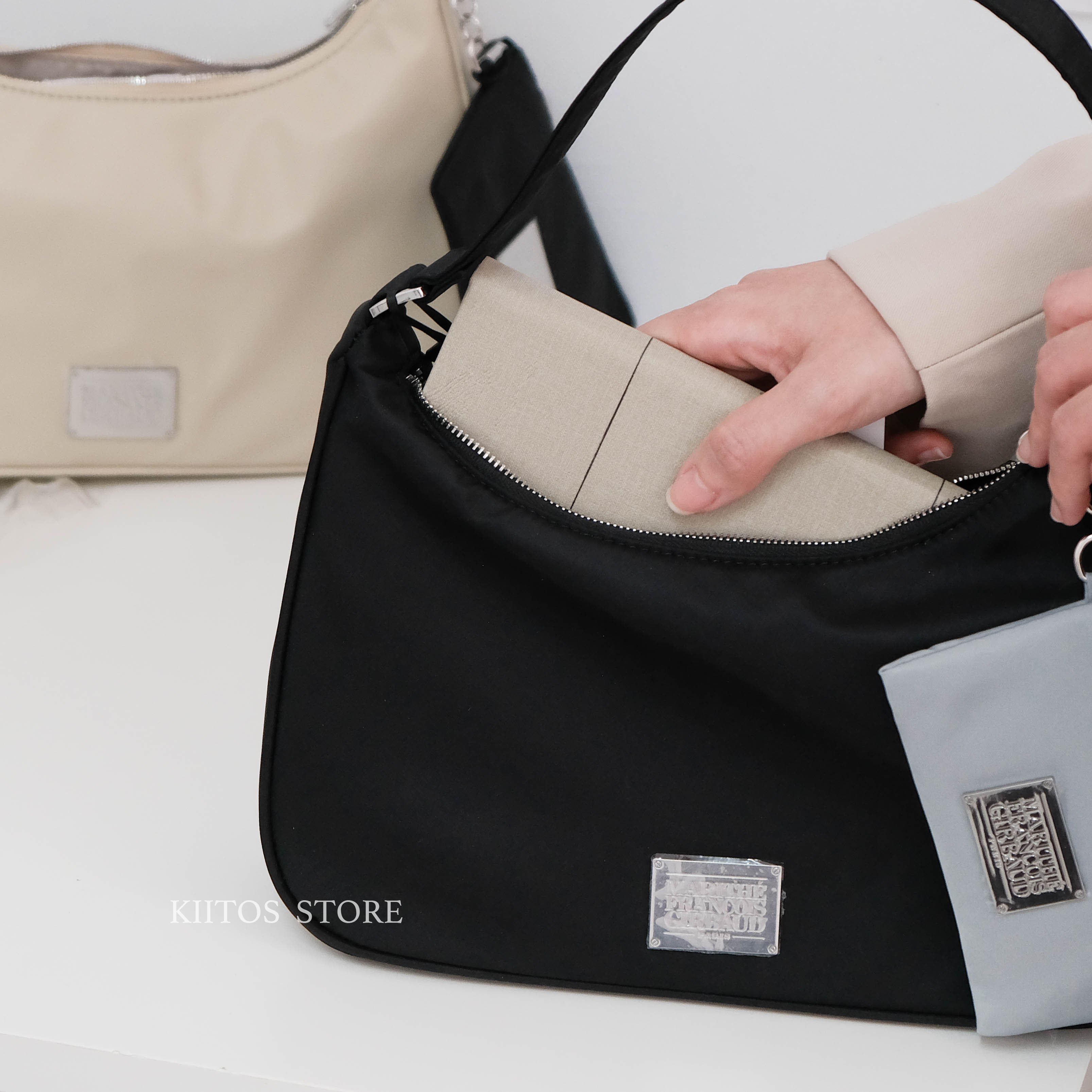 現貨   韓國代購  Marithe Francois Girbaud MFG 經典鐵牌 Hobo 單肩 鑰匙圈 手拿小包 肩背包