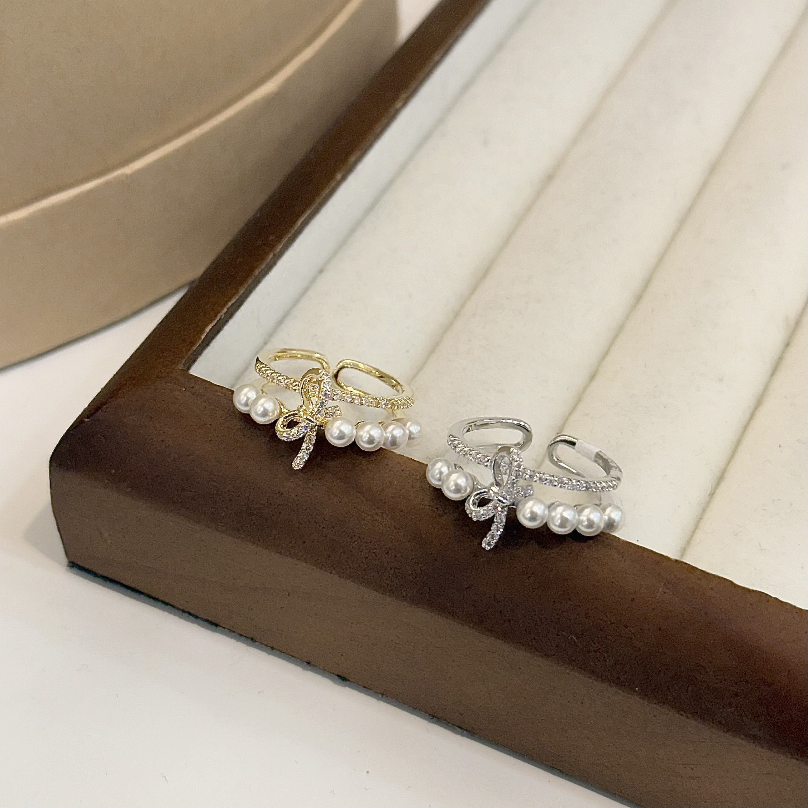 珍珠蝴蝶結調整戒