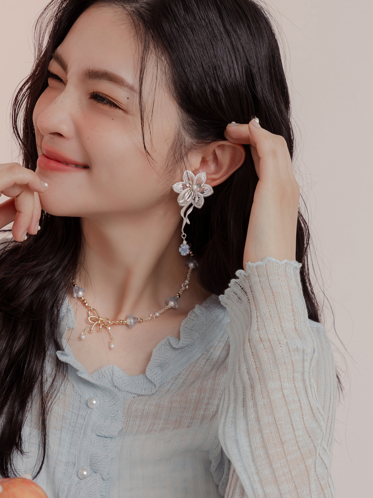 迷霧精靈。MUCHAT手作蝶結珍珠蕾絲花純銀針耳環