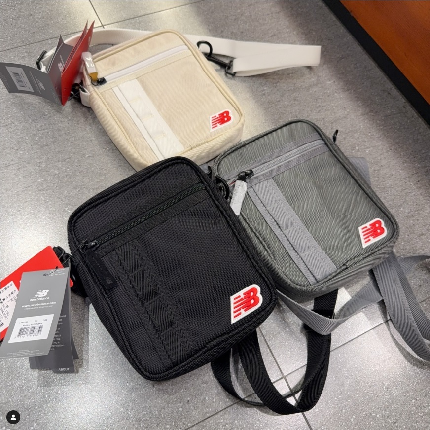 New Balance 斜背小包 黑LAB51531BK、杏LAB51531LIN、灰LAB51531CAS