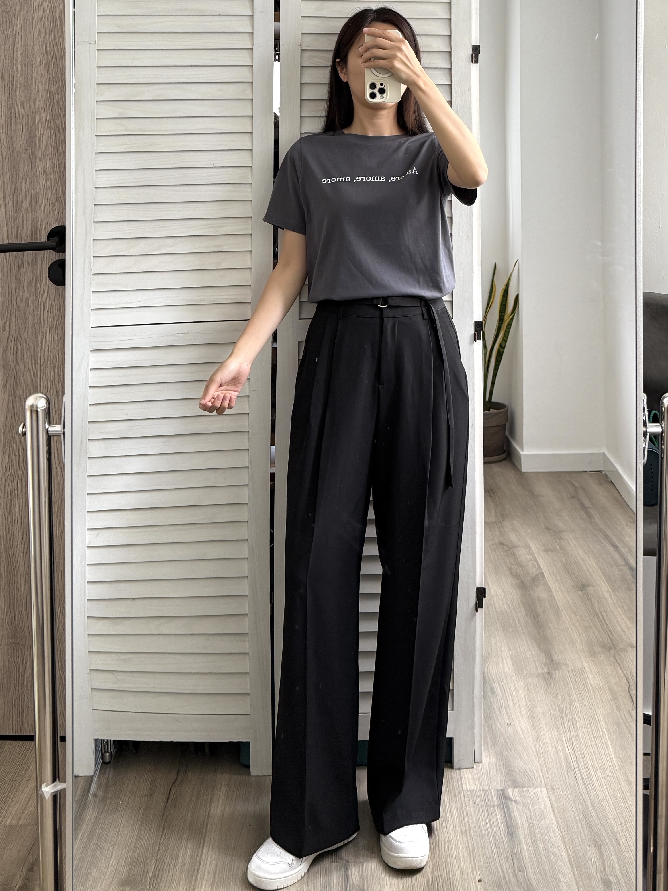 黑色L 現貨 連腰帶簡約鬆身西褲