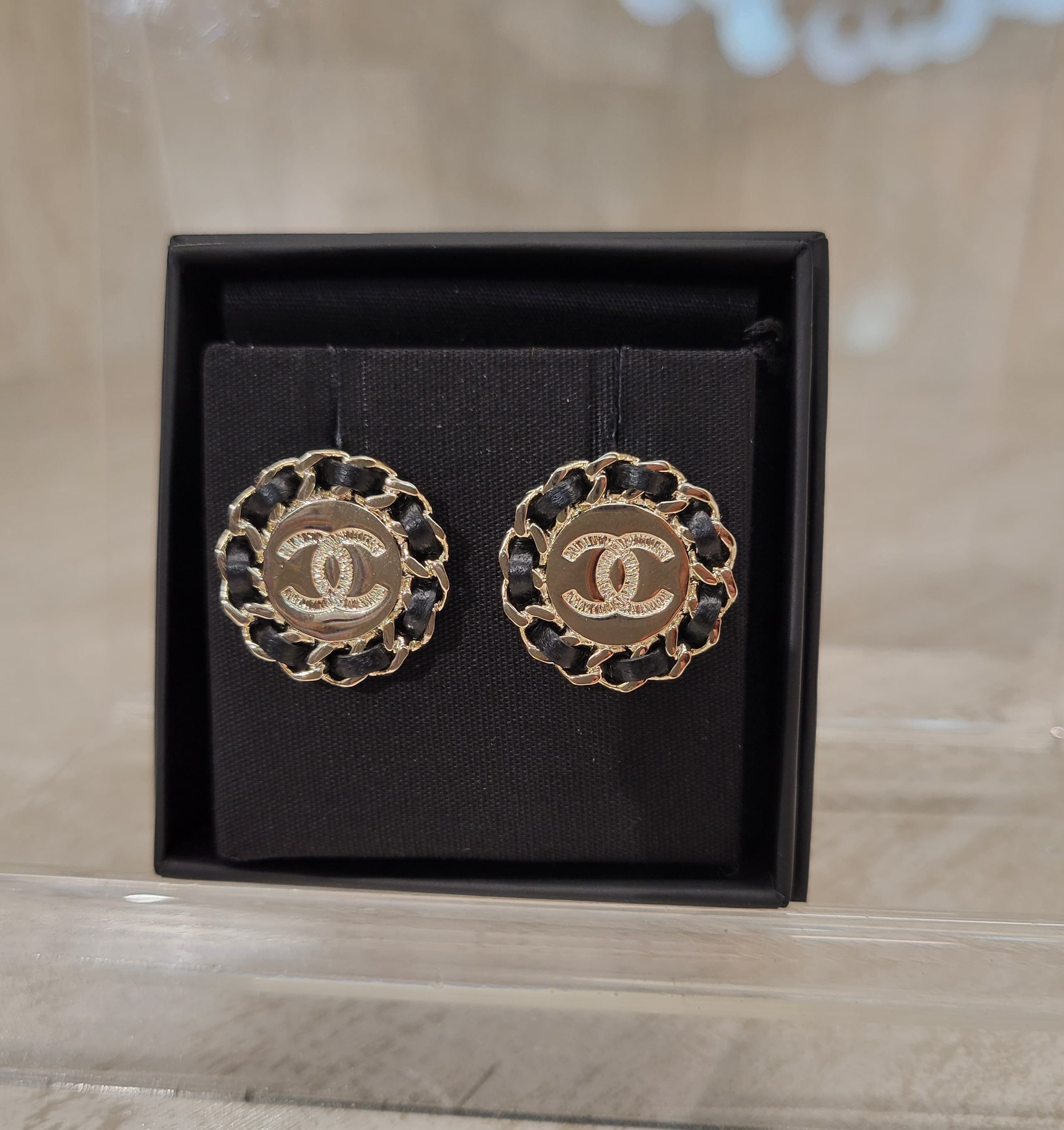 CHANEL ABE862 EARRINGS CRICLE LEATHER GOLD 圓形 皮穿鏈 淡金 耳環