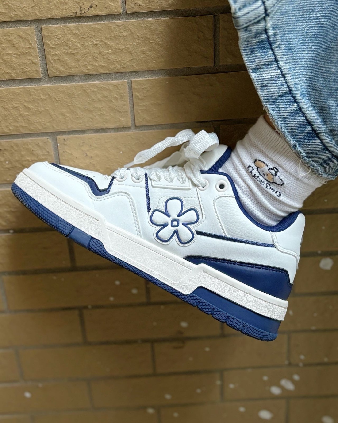 We Flower 小花鞋 x 藝術家聯名款 White Blue 白藍