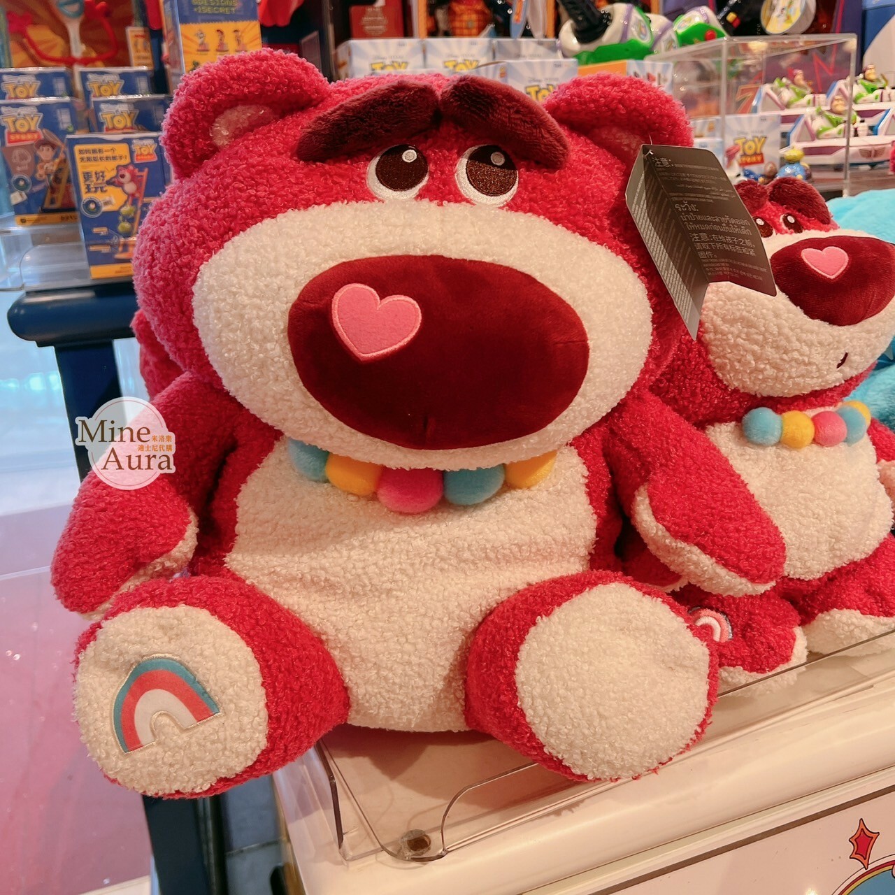 皮克斯 Pixar 玩心大發 系列 熊抱哥 Lotso L號 坐姿 娃娃 玩偶 玩具總動員 Toy Story  -香港迪士尼樂園