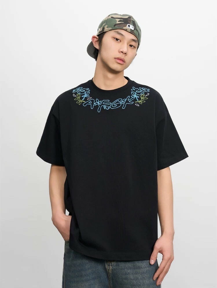 AFGK 領邊花卉項鍊刺繡情侶短袖T A FEW GOOD KIDS