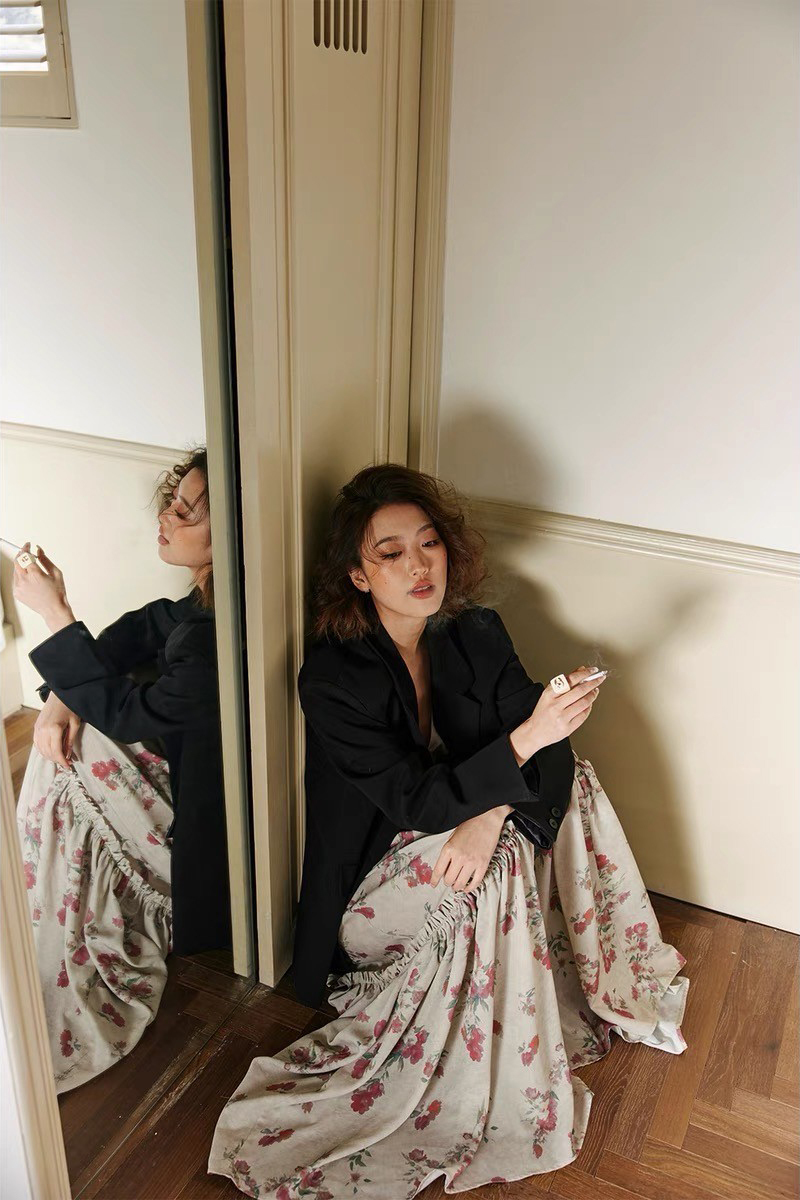 配色玫瑰花雙肩綁帶蛋糕裙擺長洋裝S-XL (Elegant & Love)