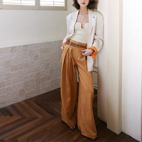 時髦感焦糖色系挺版打褶西裝寬褲S-XL (Elegant & Love)