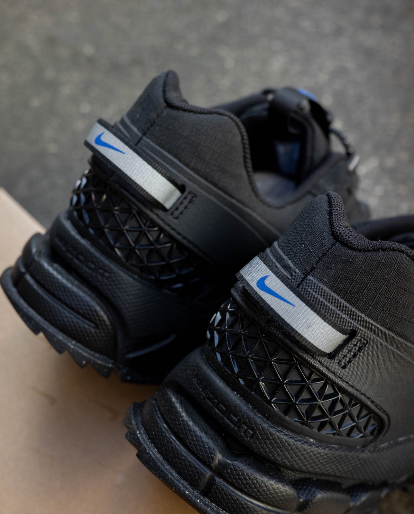 Nike zoom vomero roam 全黑 黑魂 fv2295-002